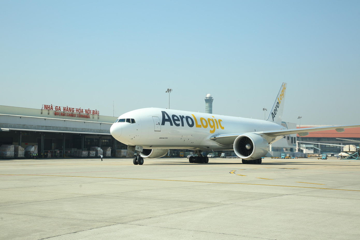 AeroLogic là doanh nghiệp liên doanh được DHL Express và Lufthansa Cargo thành lập từ năm 2007
