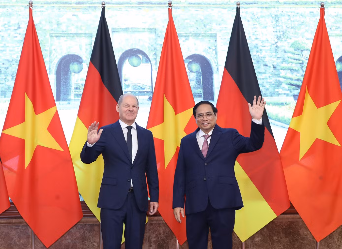 Hai thủ tướng chụp ảnh chung trước hội đàm. (Ảnh: Như Ý)