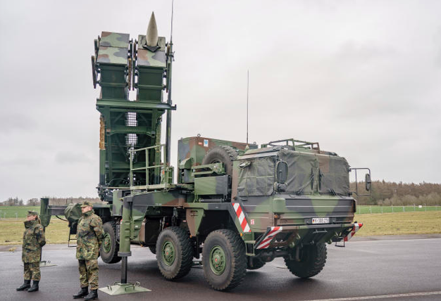 Một hệ thống phòng thủ tên lửa Patriot. (Ảnh: AP)