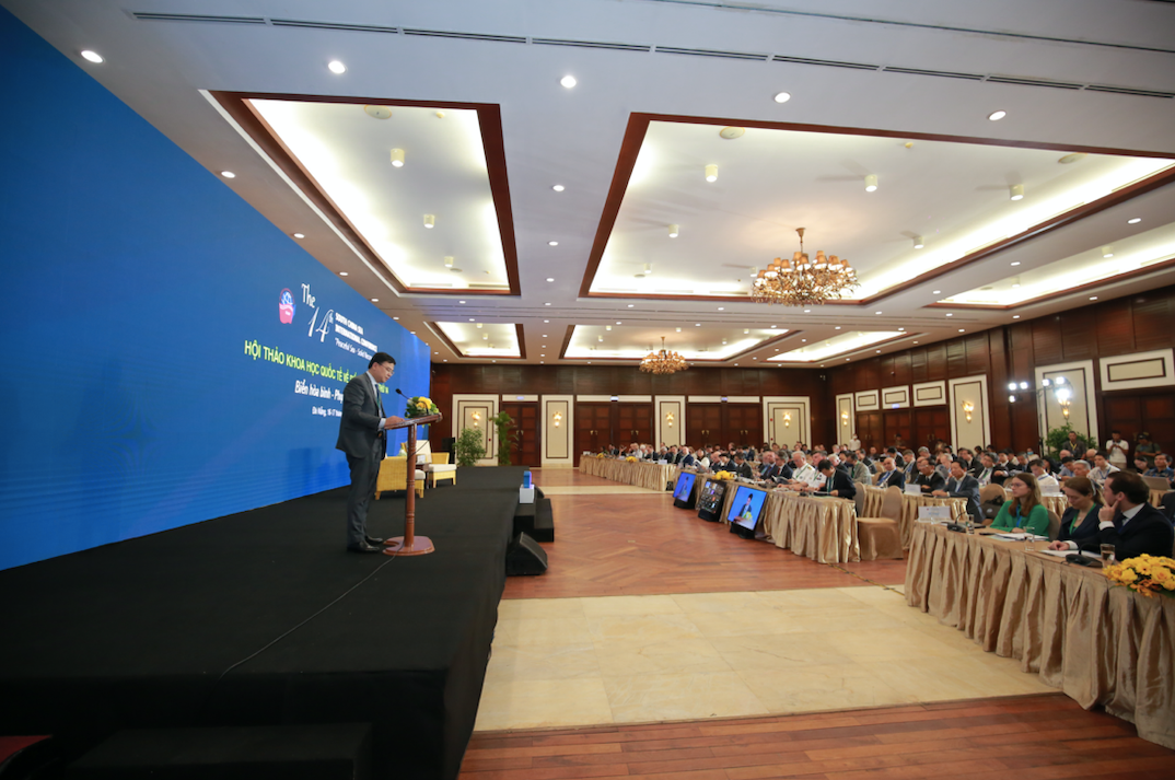 Đông đảo các chuyên gia trong và ngoài nước tham dự Hội thảo Biển Đông lần thứ 14. (Ảnh: Mofa)