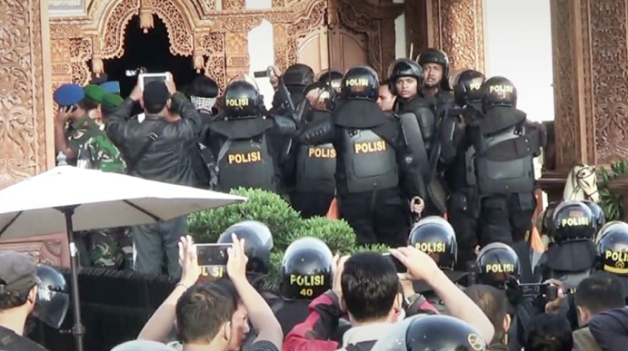 Chiến dịch vây bắt của cảnh sát Indonesia Chiến dịch vây bắt của cảnh sát Indonesia