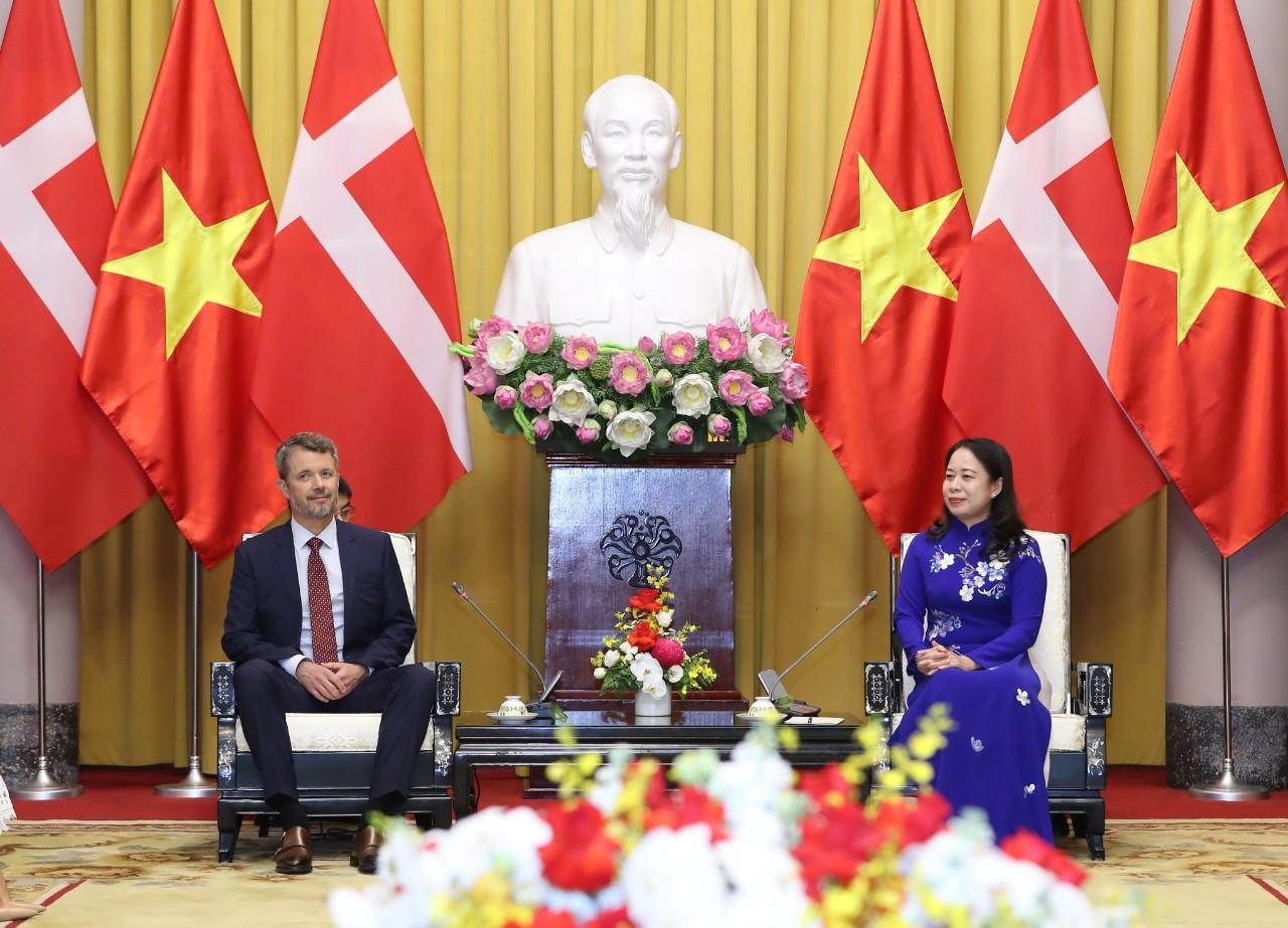 Phó Chủ tịch nước Võ Thị Ánh Xuân và Thái tử Đan Mạch Frederik. (Ảnh: Như Ý)