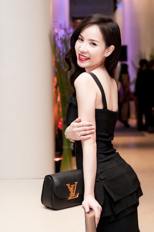 4 mỹ nhân hàng hiệu nổi tiếng của showbiz Việt ảnh 12