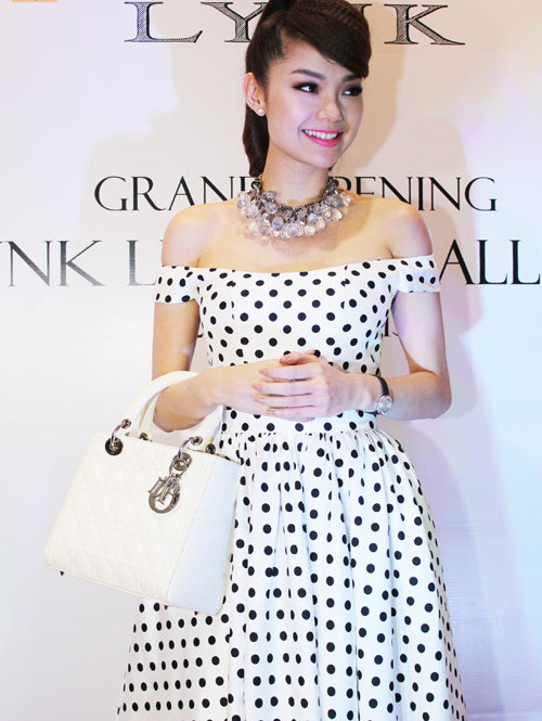 4 mỹ nhân hàng hiệu nổi tiếng của showbiz Việt ảnh 9