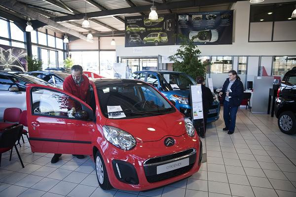 Những quốc gia sắp từ bỏ tiền mặt ảnh 9