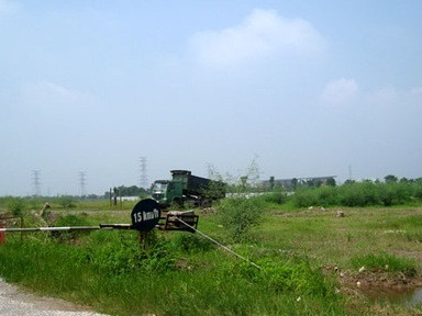 Sau gần 1 năm được cấp phép, dự án Gamuda City vẫn chỉ là bãi đất hoang. Sau gần 1 năm được cấp phép, dự án Gamuda City vẫn chỉ là bãi đất hoang