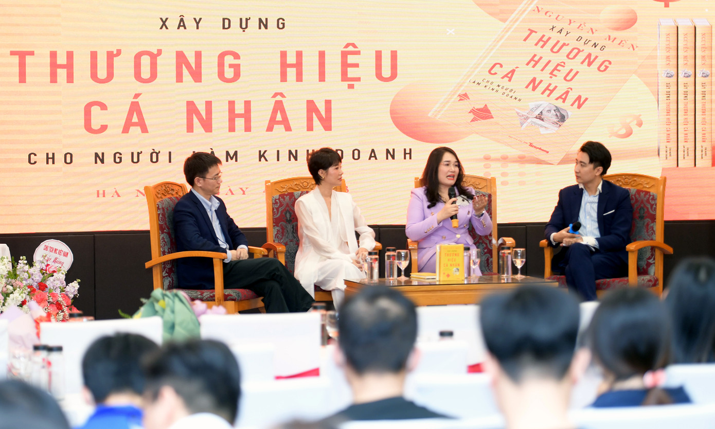 Các diễn giả trao đổi tại chương trình. Ảnh: Dương Triều