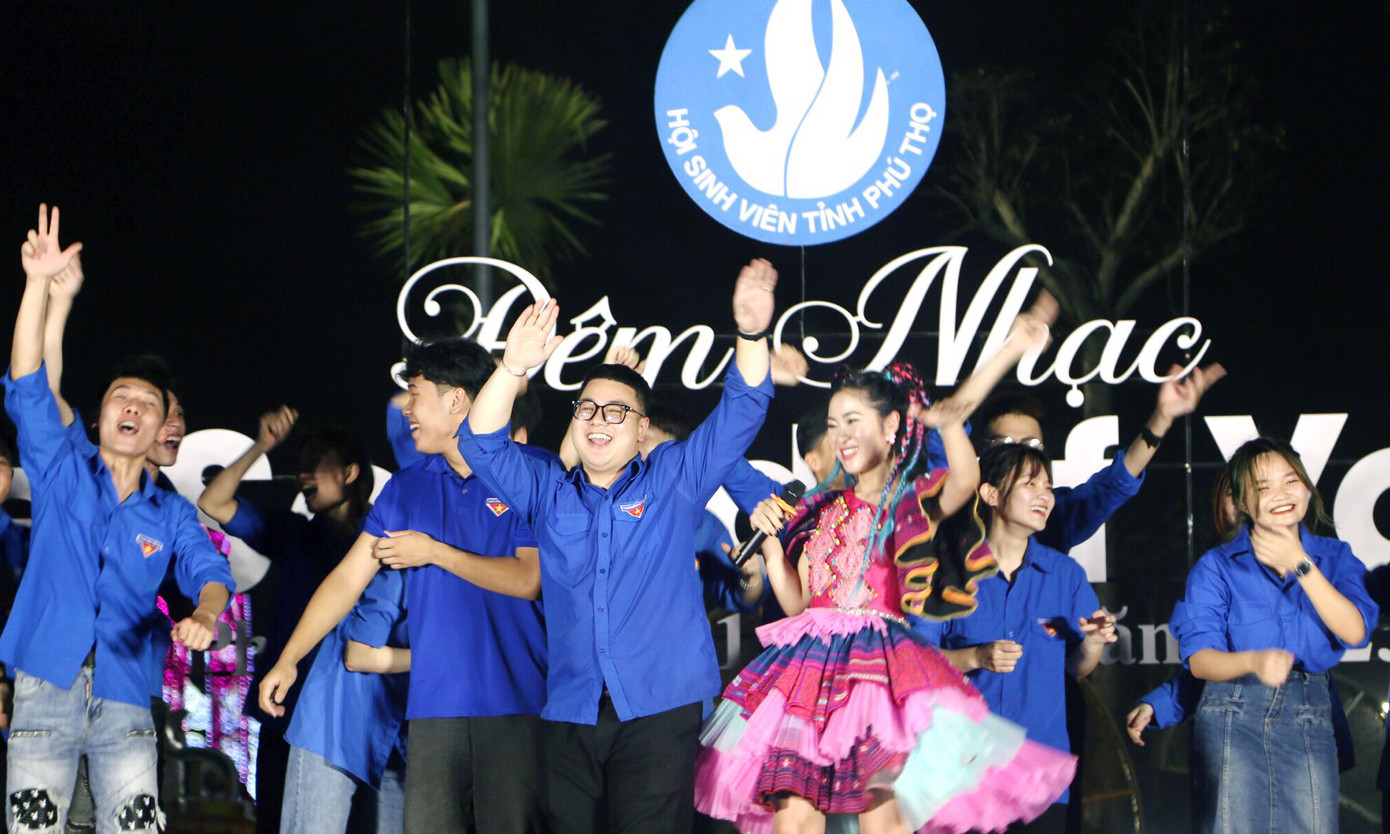 Ca sỹ Hà MyO - Gương mặt trẻ Việt Nam tiêu biểu năm 2022 biểu diễn tại chương trình. Ảnh: BTC Ca sỹ Hà MyO - Gương mặt trẻ Việt Nam tiêu biểu năm 2022 biểu diễn tại chương trình. Ảnh: BTC