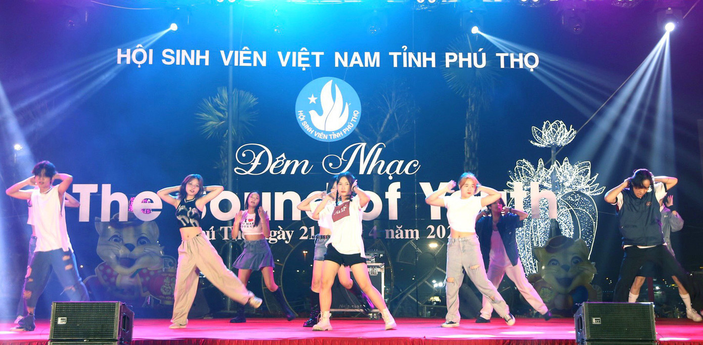 Các bạn trẻ mang đến chương trình nhiều tiết mục sôi động. Ảnh: BTC Các bạn trẻ mang đến chương trình nhiều tiết mục sôi động. Ảnh: BTC