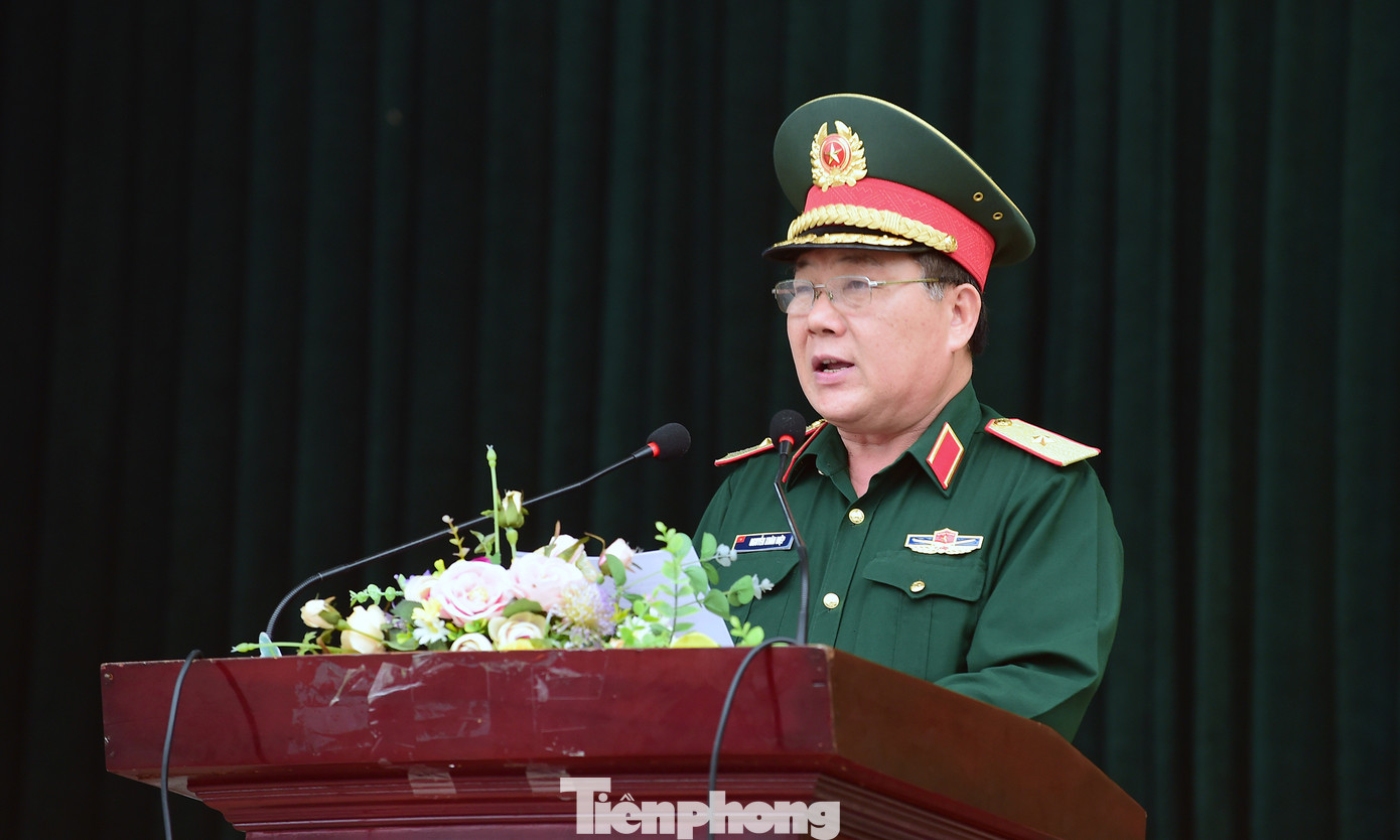 Thiếu tướng Nguyễn Xuân Điệp phát biểu tại chương trình. Ảnh: Xuân Tùng