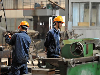 Hà Nội đang đẩy nhanh tái cơ cấu doanh nghiệp. Ảnh: Hoàng Hà