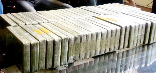 58 bánh heroin bị bắt trên xe taxi 