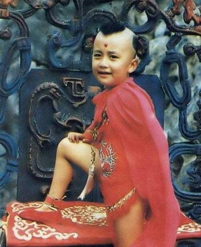 Tôn Ngộ Không đại chiến Hồng Hài Nhi là tập phim hấp dẫn khán giả. Các nhà làm phim đã liều cả mạng sống để thực hiện tập phim này.