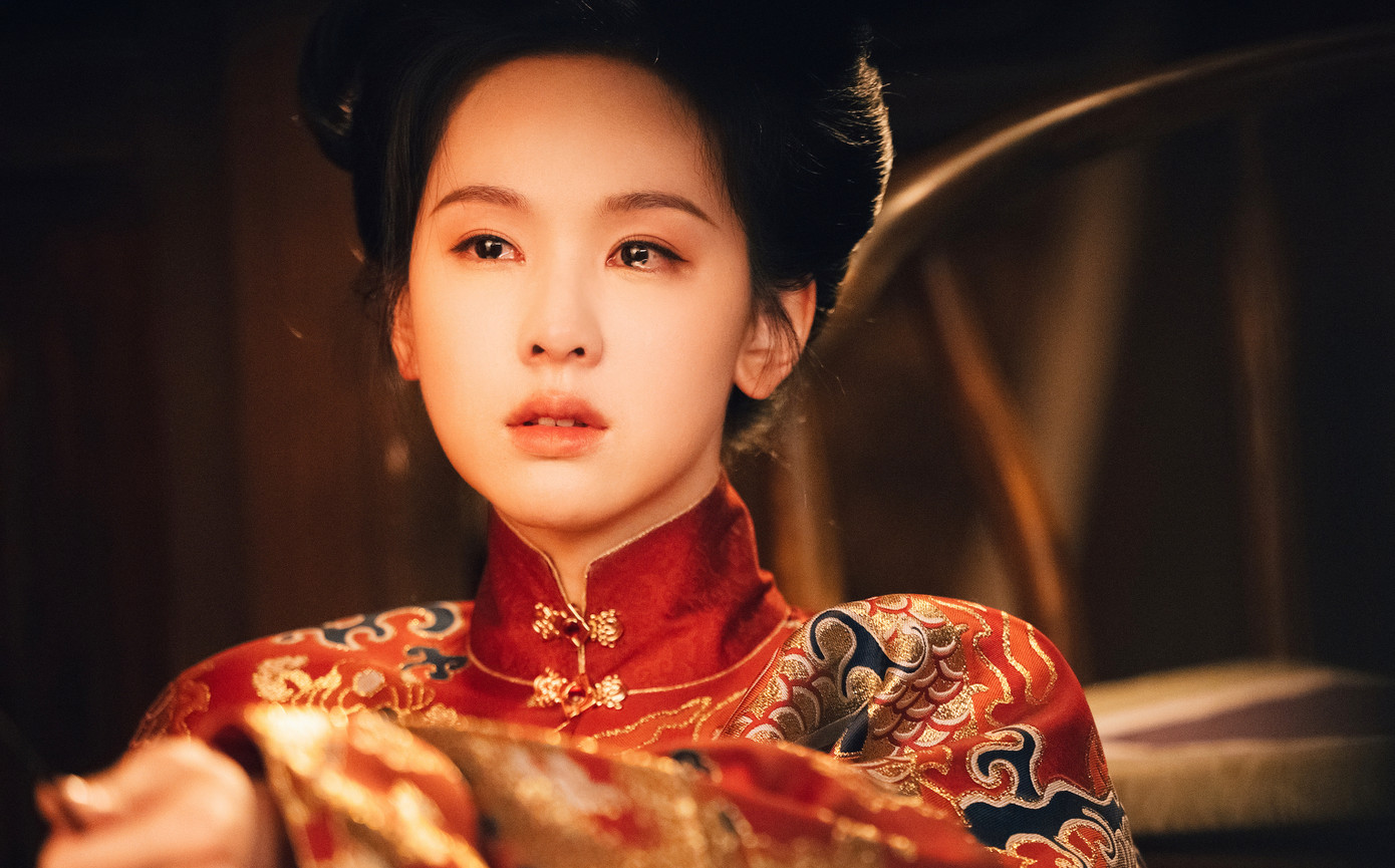 Nhờ vậy, Trần Đô Linh dần quen mặt với khán giả trong các tác phẩm như Trường nguyệt tẫn minh, Liên hoa lâu, Tây xuất ngọc môn, Nhất niệm quan sơn, Hồ yêu tiểu hồng nương: Nguyệt hồng thiên, Vĩnh dạ tinh hà... Nữ diễn viên được khen có nhan sắc nổi bật, khí chất thanh nhã sang trọng rất hợp tạo hình cổ trang.