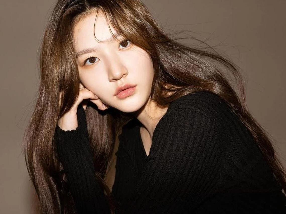 Gia đình Kim Sae Ron không giúp đỡ tài chính cho nữ diễn viên khi cô khó khăn nhất. Gia đình Kim Sae Ron không giúp đỡ tài chính cho nữ diễn viên khi cô khó khăn nhất.