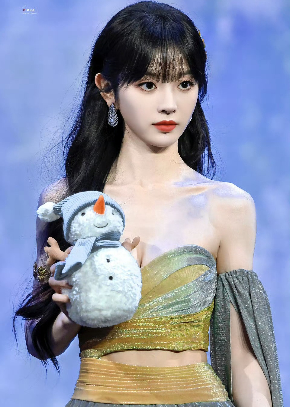 Điền Hi Vi là ngôi sao trẻ được chú ý của Trung Quốc hiện tại. Điền Hi Vi là ngôi sao trẻ được chú ý của Trung Quốc hiện tại.