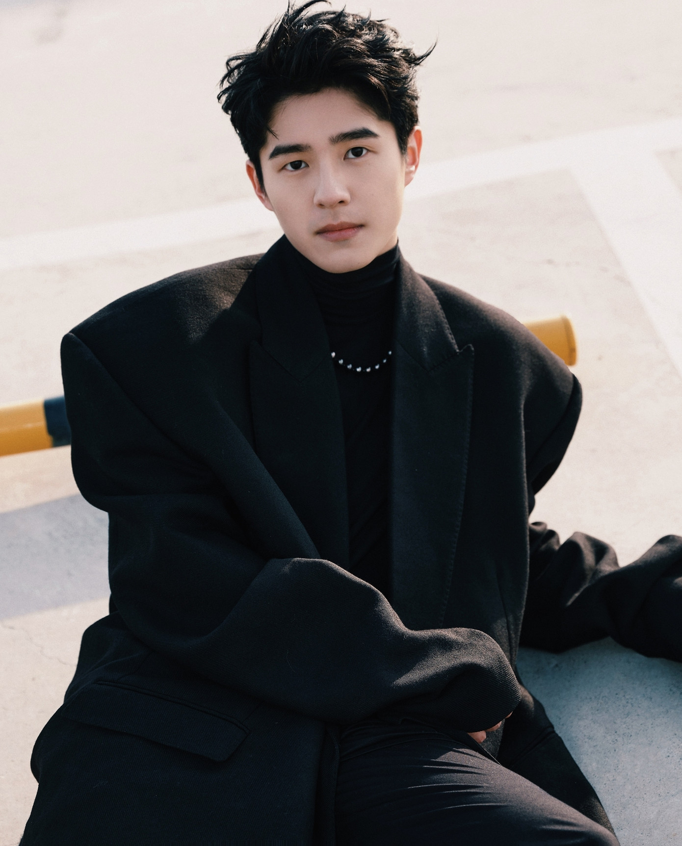 Ngô Lỗi và Lưu Hạo Nhiên trước kia là diễn viên được các nền tảng, nhà sản xuất o bế, nhưng họ thất bại liên tiếp.