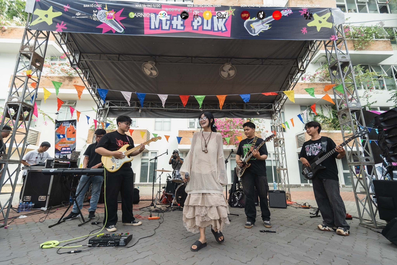 Đến với sự kiện, các bạn được thỏa sức thể hiện tài năng, cá tính.