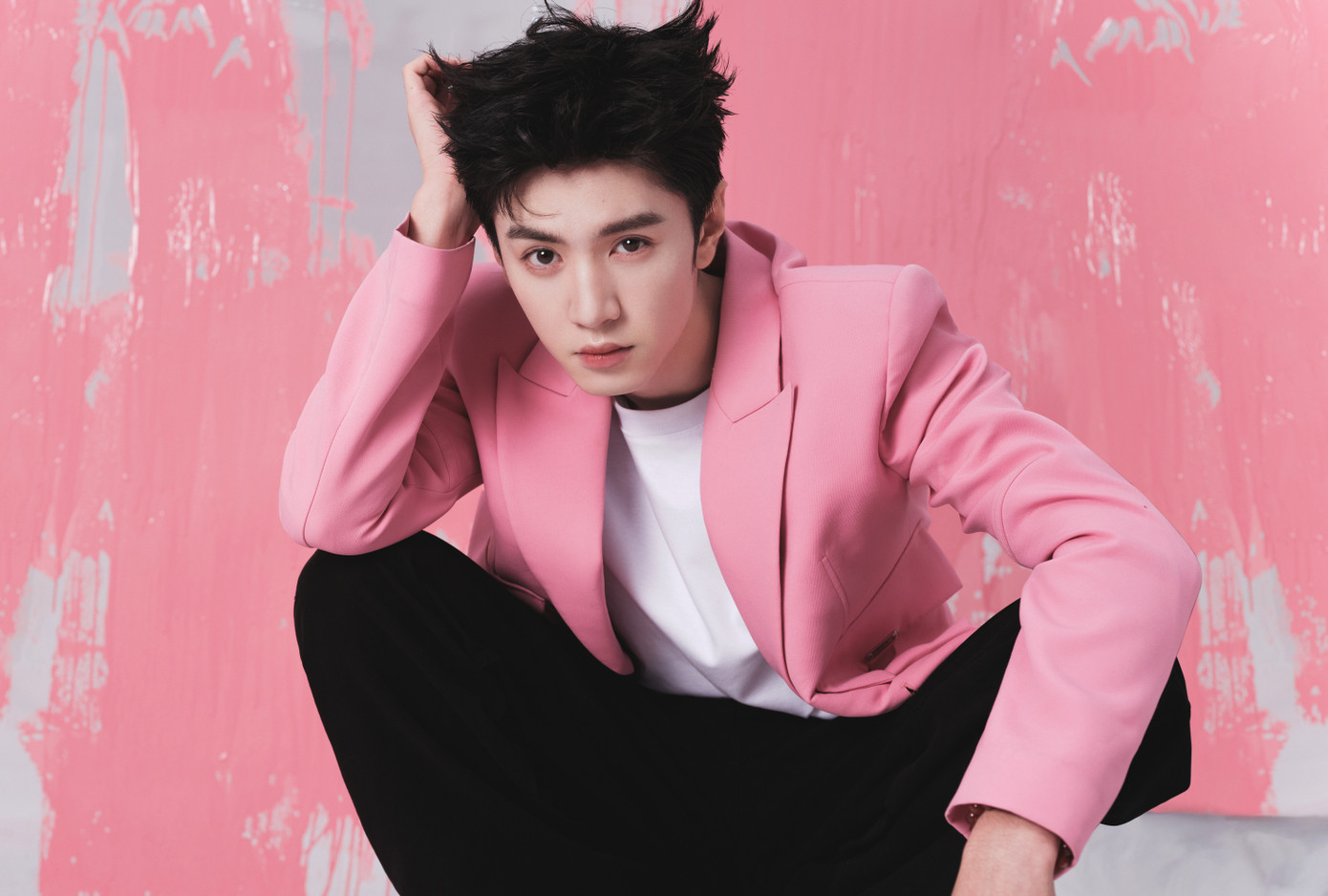 Trần Triết Viễn gây phản cảm vì dựa vào công ty chống lưng lấn lướt bạn diễn. Trần Triết Viễn gây phản cảm vì dựa vào công ty chống lưng lấn lướt bạn diễn.