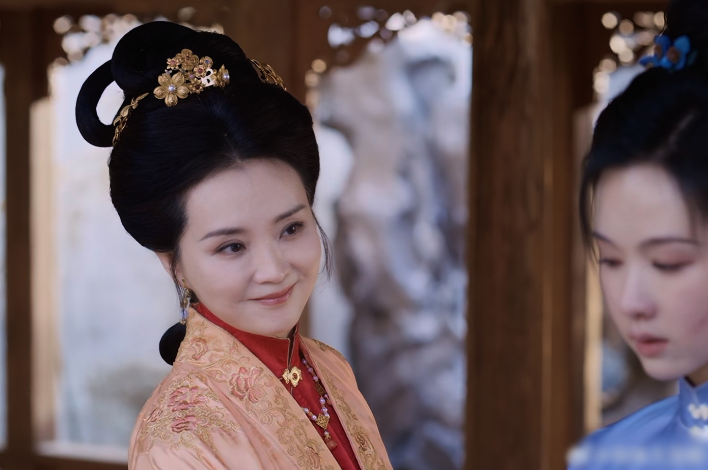 Vương Diễm đang gây sốt với vai diễn phản diện trong phim Khi chim nhạn trở về. Vương Diễm đang gây sốt với vai diễn phản diện trong phim Khi chim nhạn trở về.