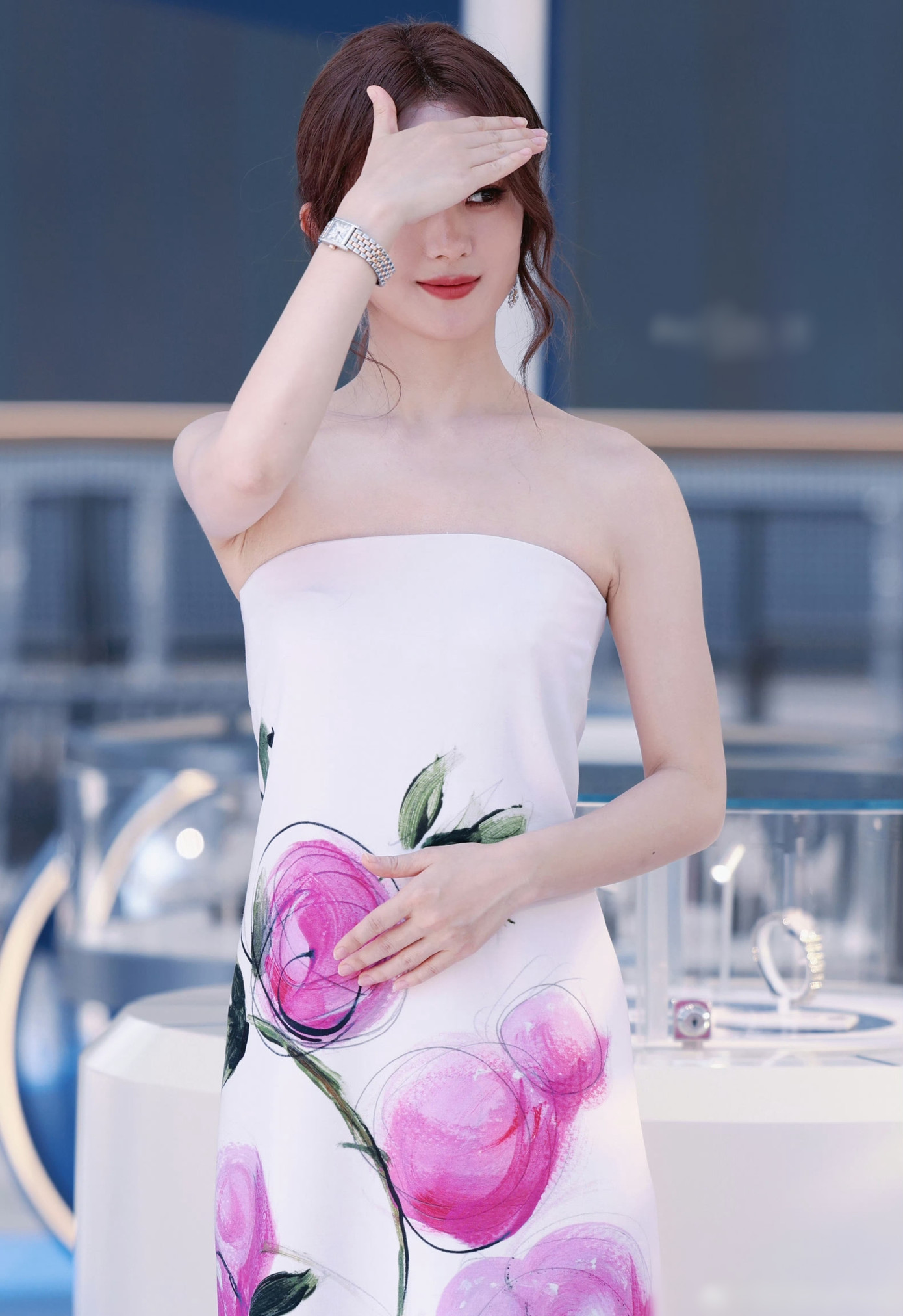 Triệu Lệ Dĩnh có nhiều ồn ào đời tư thời gian qua.