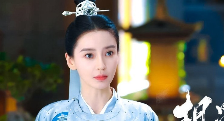 Angelababy trở lại màn ảnh nhưng lại bị chê khắp các trang mạng. Angelababy trở lại màn ảnh nhưng lại bị chê khắp các trang mạng.