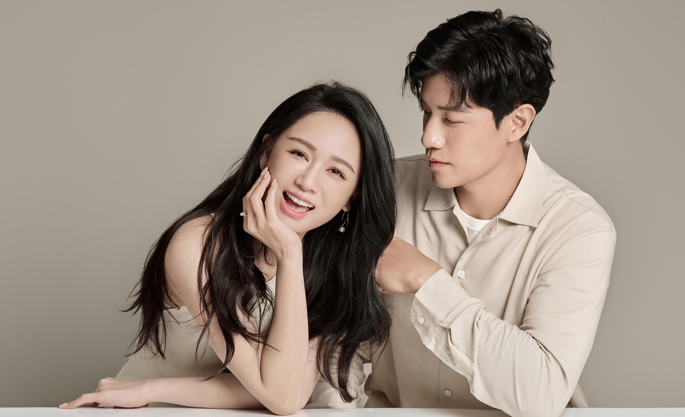 Trần Kiều Ân kết hôn với người chồng kém 9 tuổi Tăng Vỹ Xương và được chiều như công chúa. Trần Kiều Ân kết hôn với người chồng kém 9 tuổi Tăng Vỹ Xương và được chiều như công chúa.