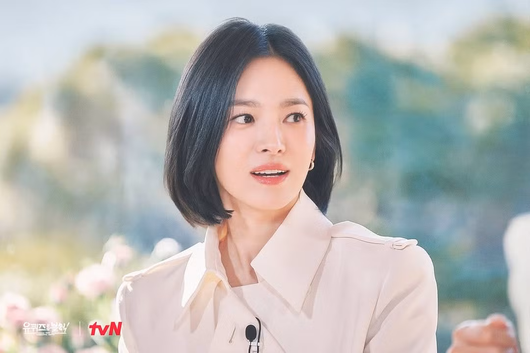 Song Hye Kyo giờ đang thành công trong nghiệp diễn. Trong khi chồng cũ thất bại liên tiếp.