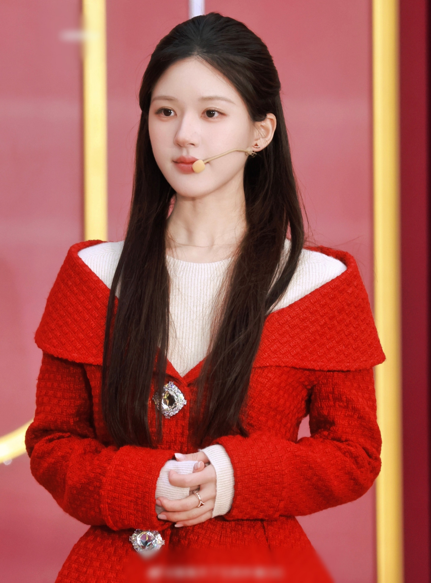 Triệu Lộ Tư cho biết các đối tác không buộc cô bồi thường tổn thất.