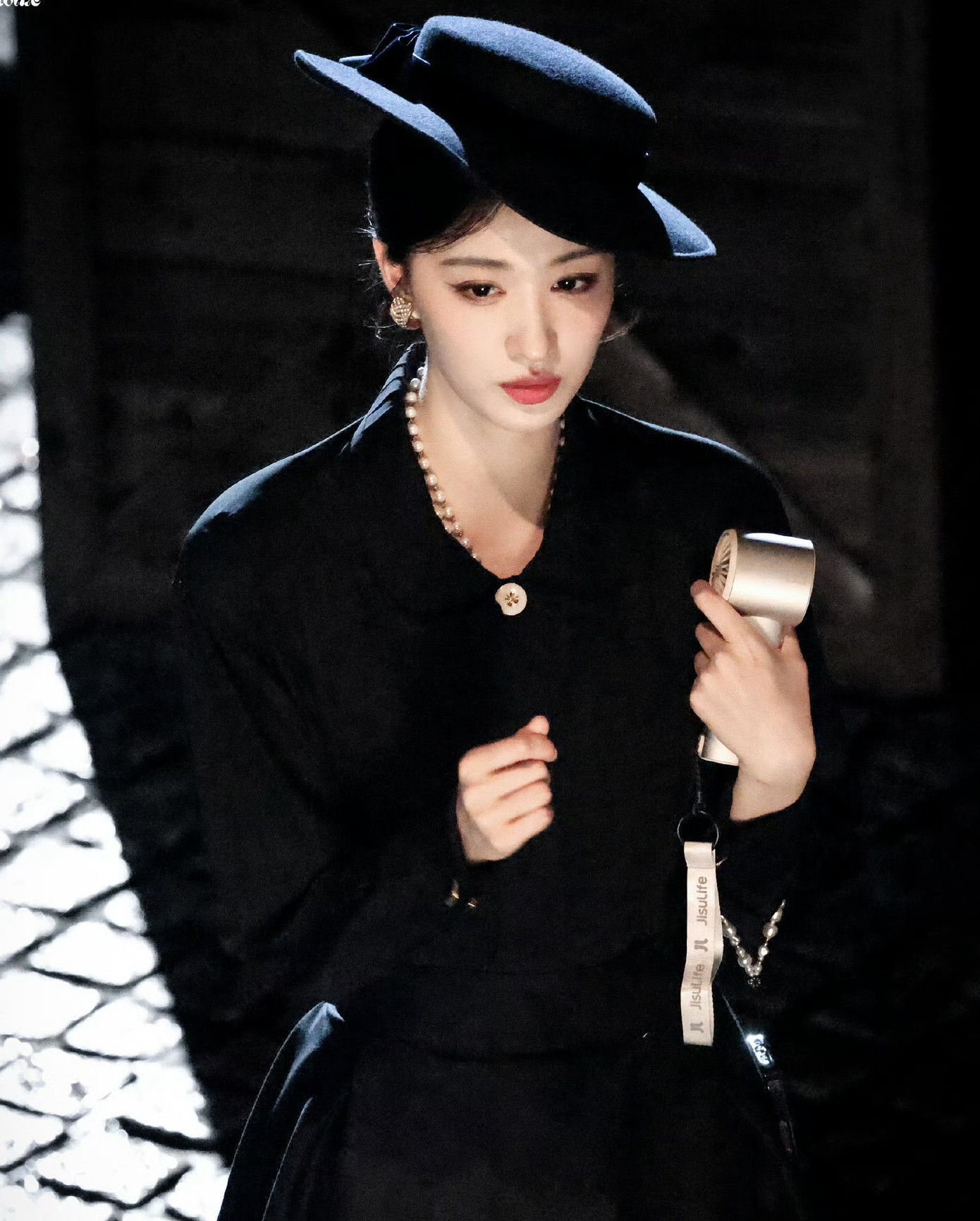 Hiện tại, Vương Sở Nhiên đóng phim Giây phút ấy quá giới hạn cùng với Trương Lăng Hách. Trong đó, cô thể hiện hai vai diễn Nhậm Tố Tố và Phương Mục Lan. Nhậm Tố Tố là nữ sinh ngây thơ trong sáng từng giúp đỡ thiếu gia Mộ Dung Thanh Dịch (Trương Lăng Hách đóng). Tuy nhiên, sau đó cô phải giả chết. Sau khi trở lại, Nhậm Tố Tố lấy tên là Phương Mục Lan, trở thành vị hôn thê của anh trai Mộ Dung Thanh Dịch. Cả hai hiểu lầm dẫn tới mối tình ngược luyến tàn tâm.