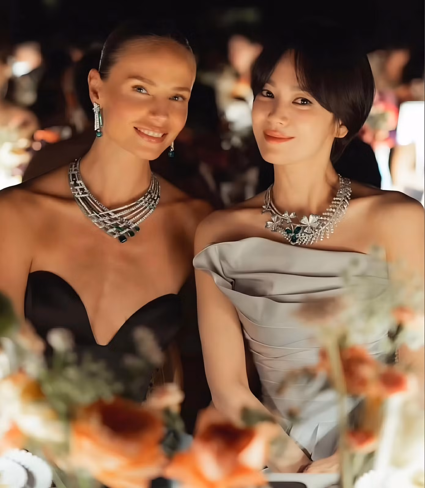 Song Hye Kyo là ngôi sao hiếm hoi có tác phẩm nổi tiếng qua nhiều thập niên. Song Hye Kyo là ngôi sao hiếm hoi có tác phẩm nổi tiếng qua nhiều thập niên.