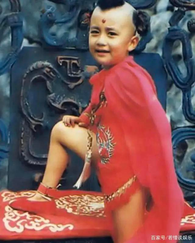 Triệu Hân Bồi đóng Hồng Hài Nhi thành công vì vậy nhận được nhiều lời mời đóng phim. Tuy nhiên, anh từ chối hết để tập trung vào việc học. Triệu Hân Bồi đóng Hồng Hài Nhi thành công vì vậy nhận được nhiều lời mời đóng phim. Tuy nhiên, anh từ chối hết để tập trung vào việc học.