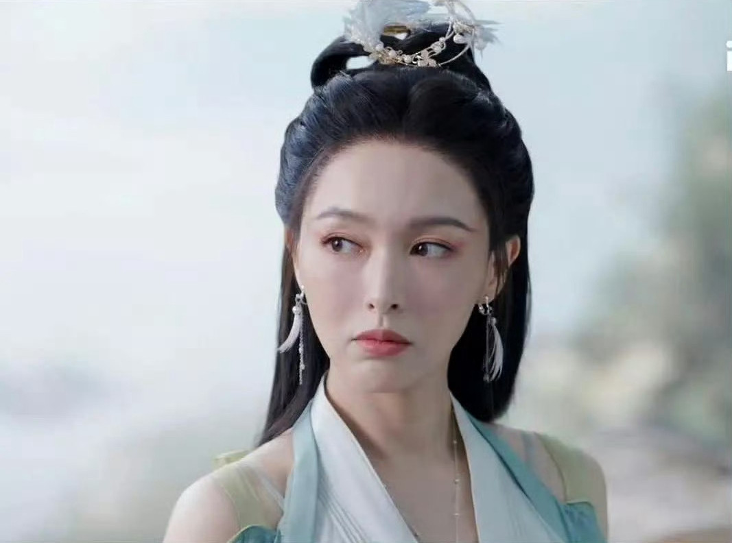 Đường Yên bị chê "cưa sừng làm nghé", đóng vai thiếu nữ 17 khi đã qua tuổi 40.