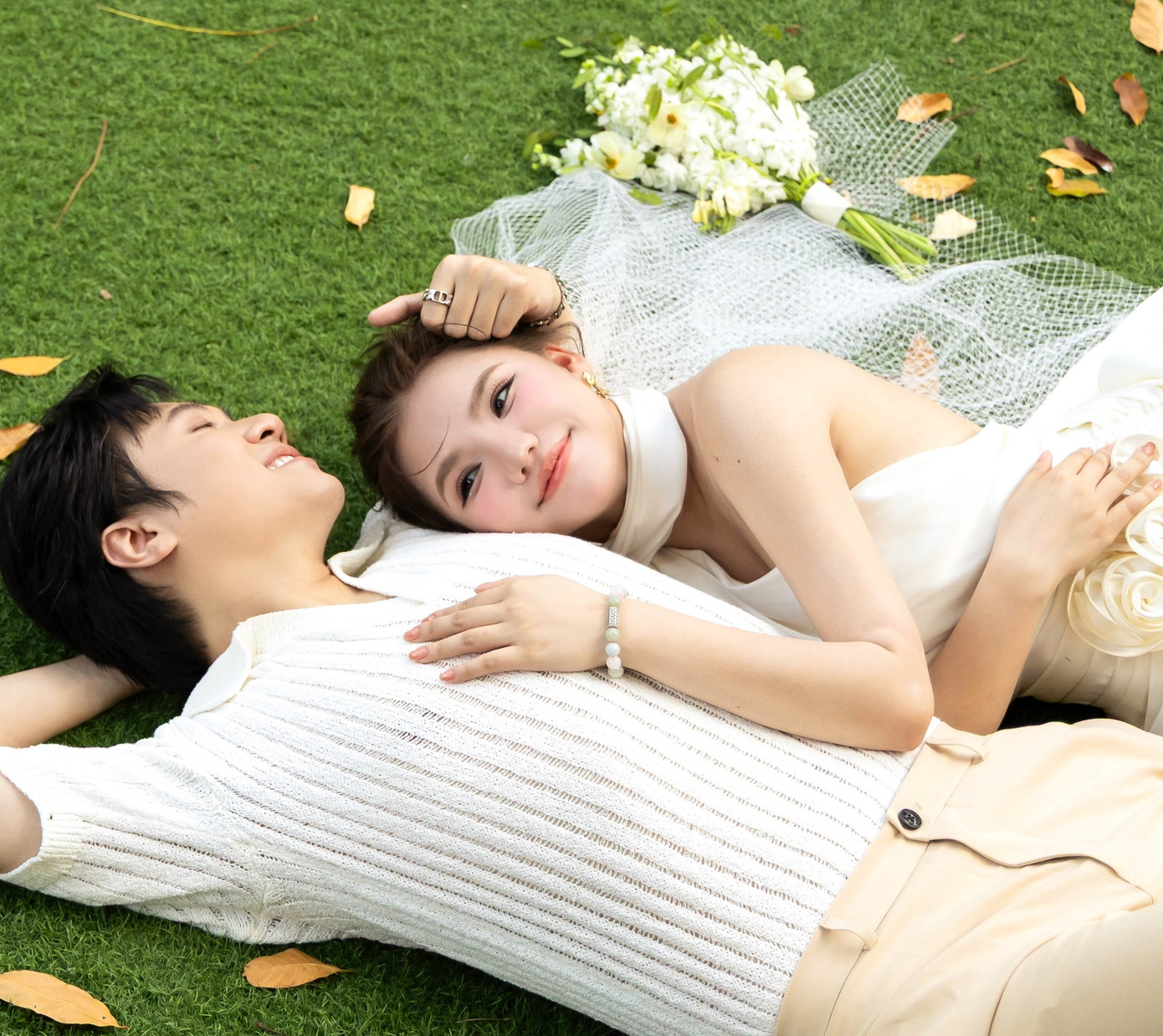 Myra Trần bật khóc ngay sau khi thu âm ca khúc cùng Vương Anh Tú.