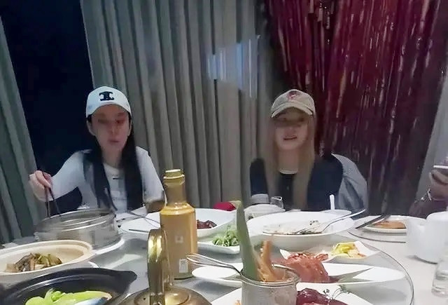 Trịnh Sảng bị cho là có quan hệ với đại gia lừa đảo.