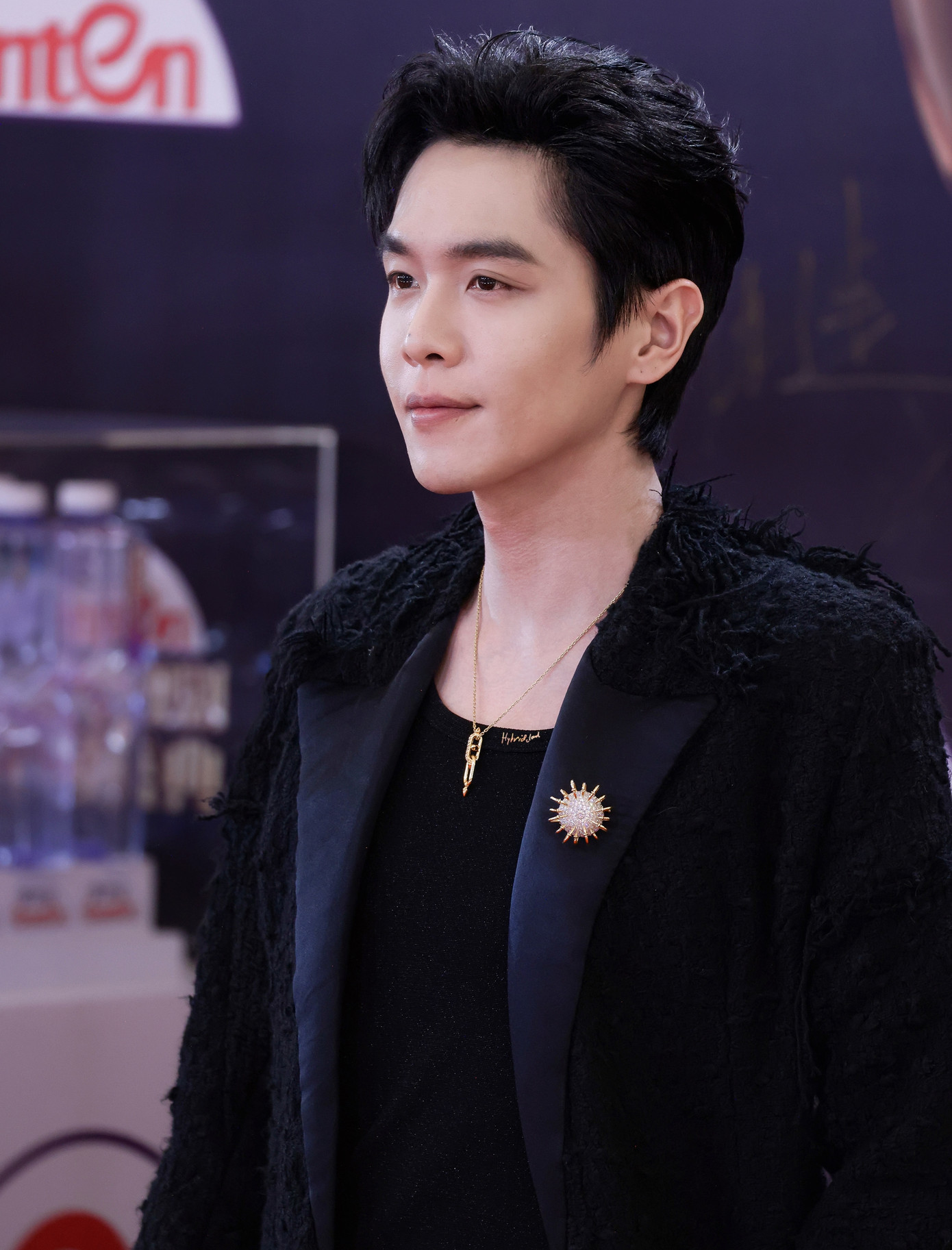 Hoa hậu Trương Manh đi cùng nam diễn viên La Nhất Châu. Trương Manh là người sản xuất dự án Cửu trọng tử. Nam diễn viên Trương Nhược Quân giành giải thưởng Nam diễn viên của năm trong Thịnh điển chất lượng phim truyền hình 2025.