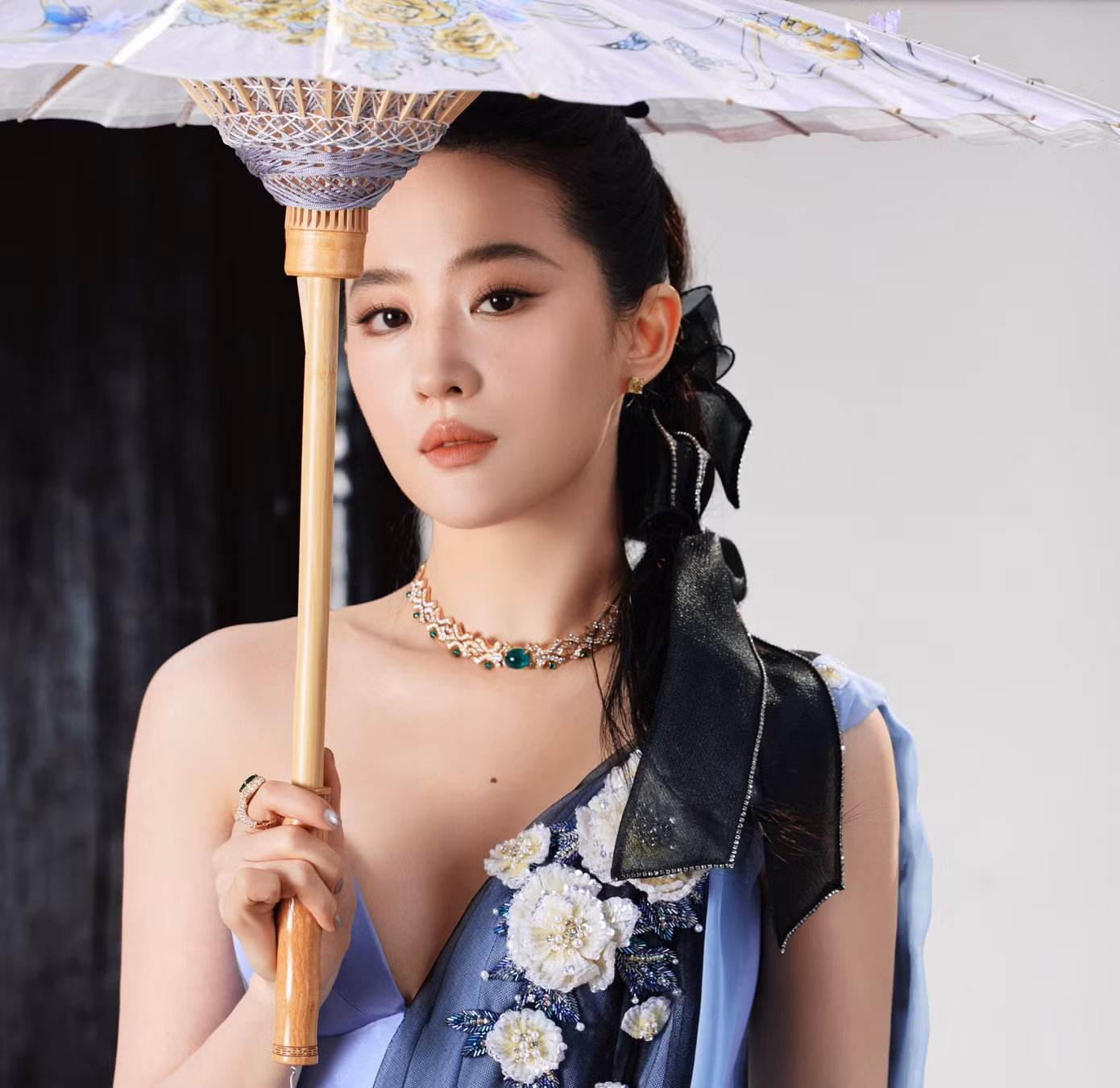 Lưu Diệc Phi đang có cơ hội đoạt giải Thị hậu Bạch Ngọc Lan đầu tiên trong sự nghiệp.