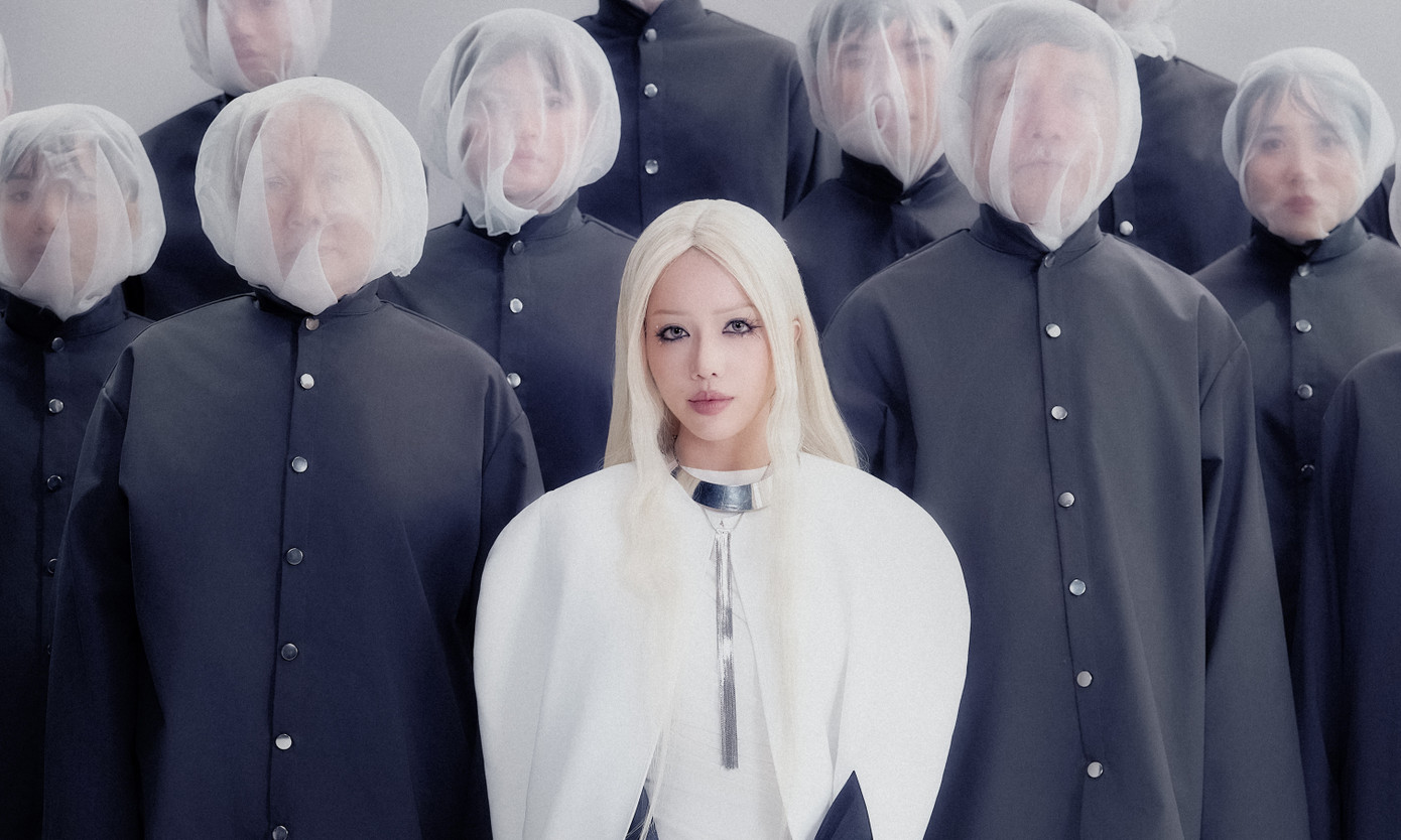 Phùng Khánh Linh hóa thành cô dâu ma trong MV mới, tổ chức tang lễ cho tình yêu dang dở. Phùng Khánh Linh hóa thành cô dâu ma trong MV mới, tổ chức tang lễ cho tình yêu dang dở.