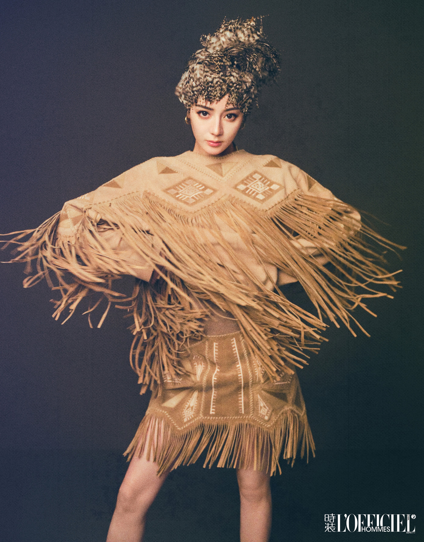 Hiện tại, nguồn tin trong giới cho biết Địch Lệ Nhiệt Ba đã chấp nhận ký tiếp hợp đồng quản lý với Gia Hành Thiên Hạ, tuy nhiên là hợp đồng ngắn hạn và nữ diễn viên đang tìm cách để rời đi bất kỳ lúc nào. Nữ diễn viên vừa hoàn thành phim cổ trang Mộ Tư Từ đóng cùng đàn em Trần Phi Vũ. Hiện tại, nguồn tin trong giới cho biết Địch Lệ Nhiệt Ba đã chấp nhận ký tiếp hợp đồng quản lý với Gia Hành Thiên Hạ, tuy nhiên là hợp đồng ngắn hạn và nữ diễn viên đang tìm cách để rời đi bất kỳ lúc nào. Nữ diễn viên vừa hoàn thành phim cổ trang Mộ Tư Từ đóng cùng đàn em Trần Phi Vũ.