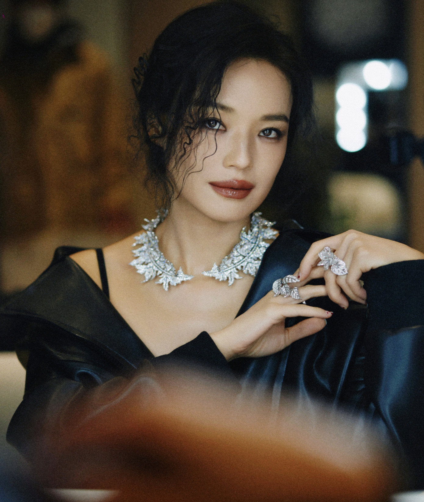 Thư Kỳ chuyển hướng sang làm đạo diễn. Sáu năm qua, cô không có phim điện ảnh ra mắt. Thư Kỳ chuyển hướng sang làm đạo diễn. Sáu năm qua, cô không có phim điện ảnh ra mắt.