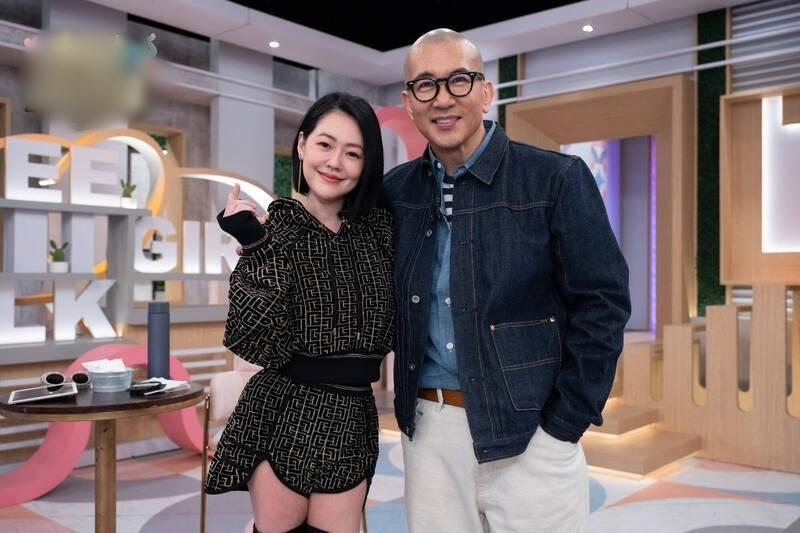 Từ Hy Đệ và anh rể DJ Koo tranh cãi về hình thức chôn cất Từ Hy Viên. Từ Hy Đệ và anh rể DJ Koo tranh cãi về hình thức chôn cất Từ Hy Viên.