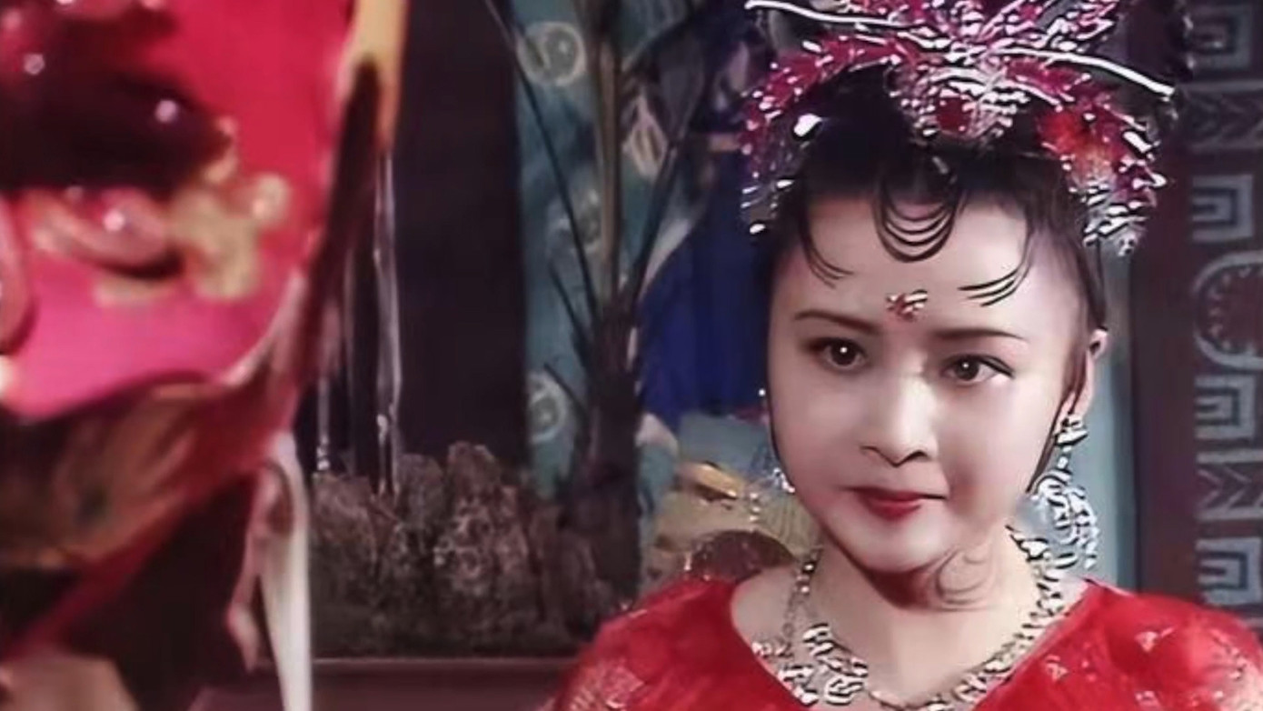 Diêu Gia thể hiện vai yêu tinh nhện khi mới 17 tuổi.