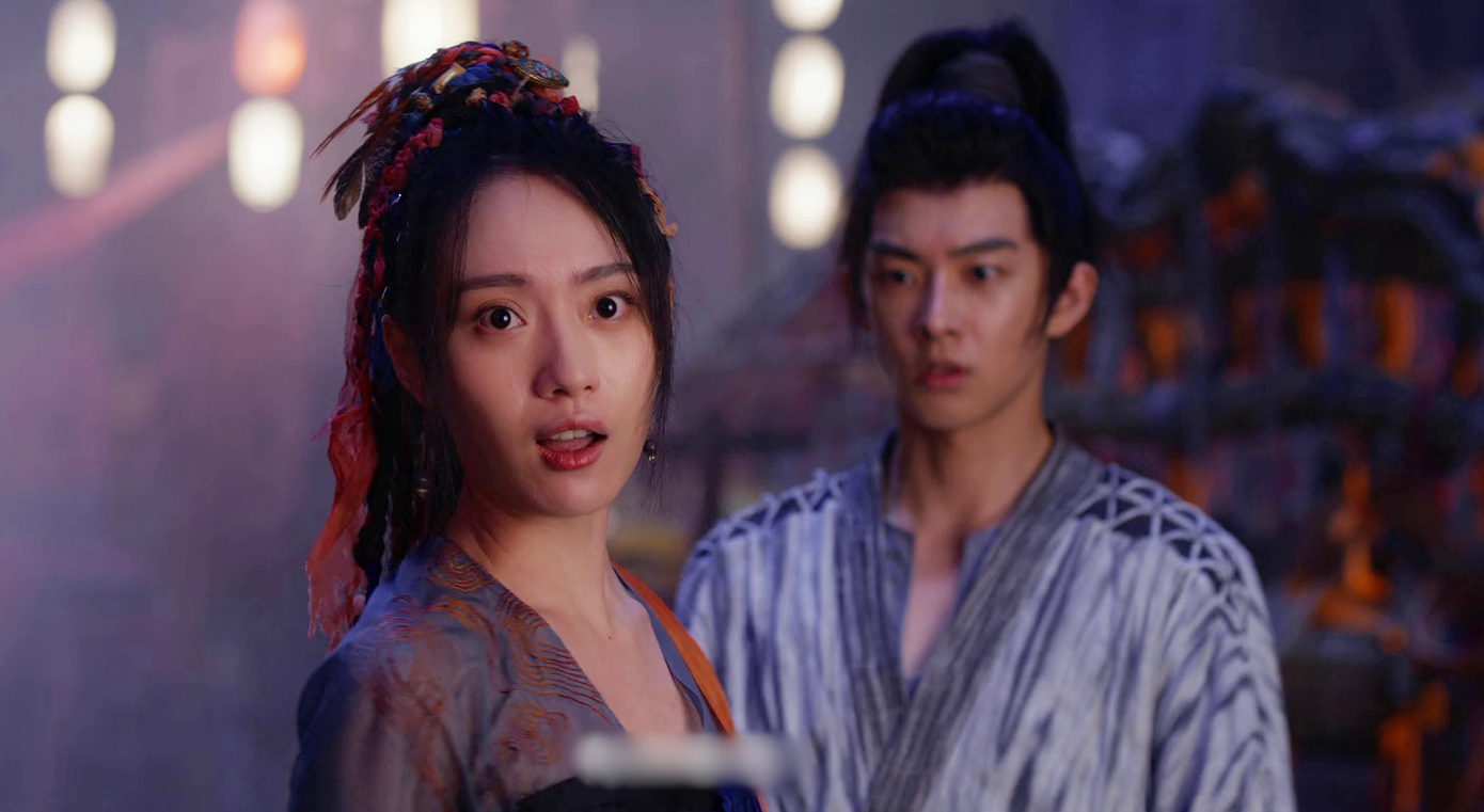 Nam nữ chính kém sắc, câu chuyện thiếu hấp dẫn.