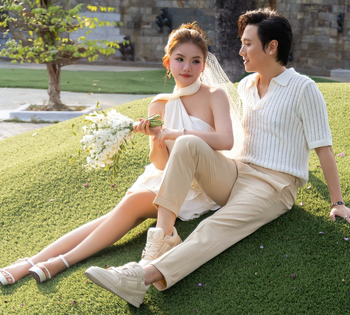 Myra Trần bật khóc ngay sau khi thu âm ca khúc cùng Vương Anh Tú.