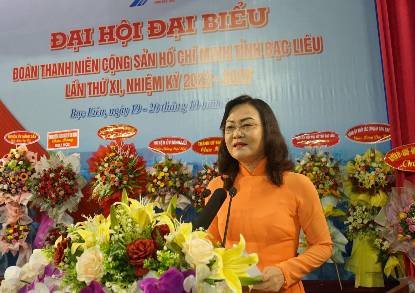 Bà Lê Thị Ái Nam, Phó Bí thư Thường trực Tỉnh ủy Bạc Liêu phát biểu chỉ đạo tại Đại hội.