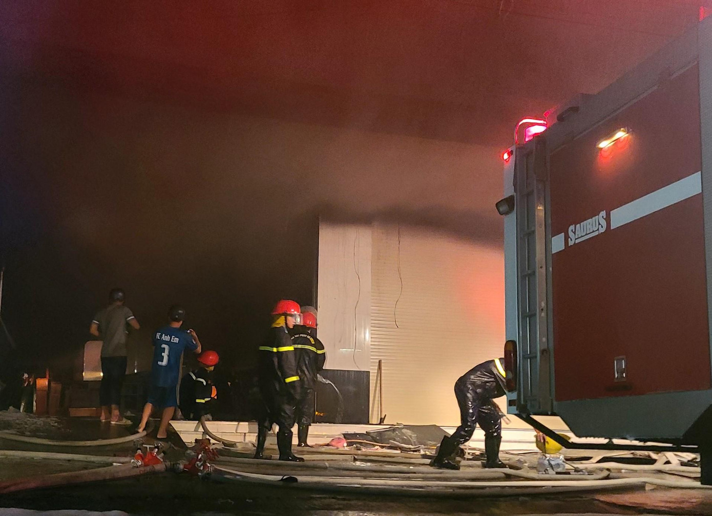 Hiện trường vụ cháy. Hiện trường vụ cháy.