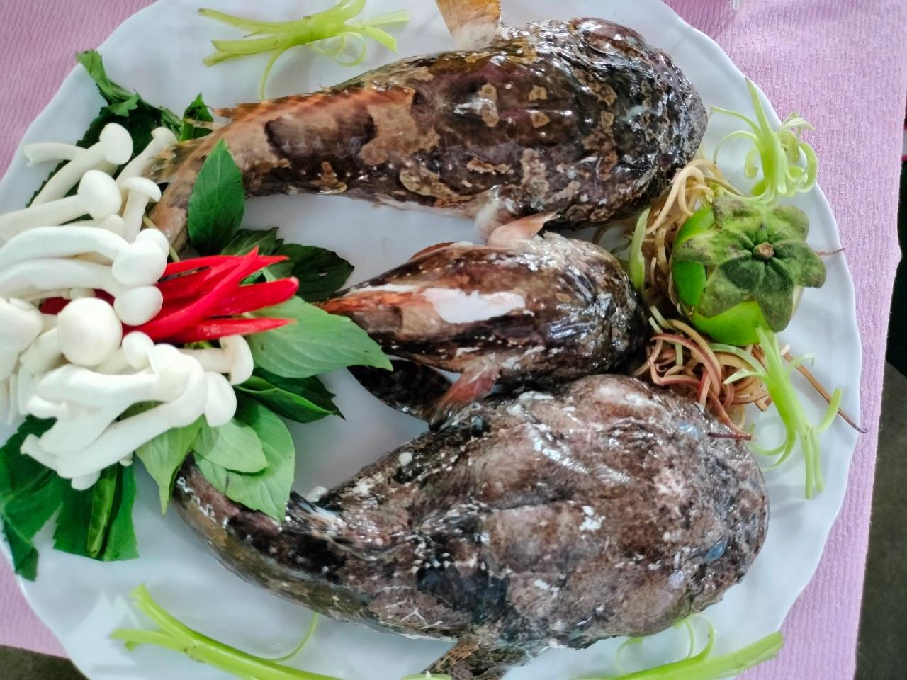 Cá mao ếch có ngoại hình xấu xí nhưng hương vị sau khi chế biến lại khiến bạn bất ngờ.