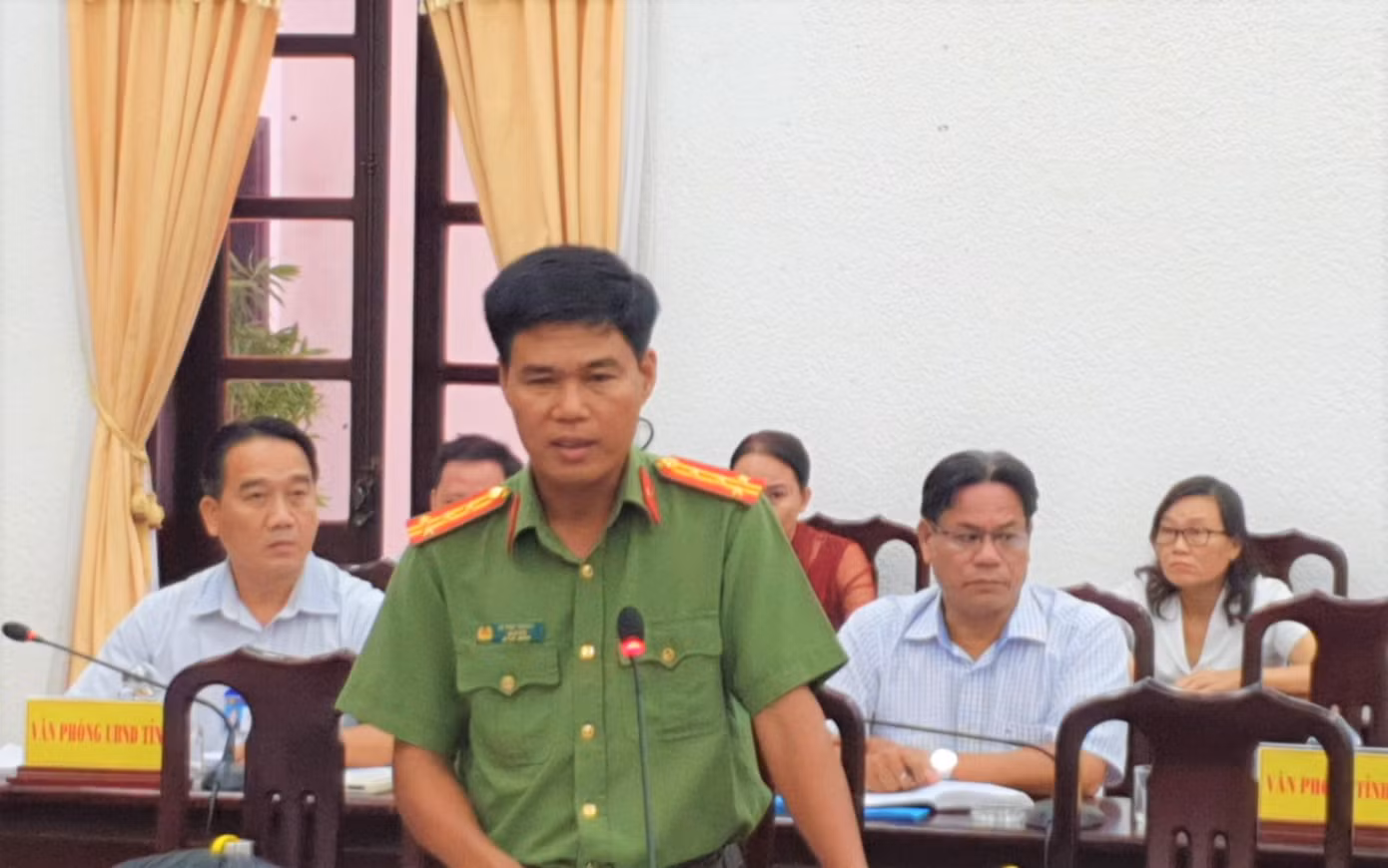 Đại tá Lê Việt Thắng, Giám đốc Công an tỉnh Bạc Liêu cung cấp thông tin cho báo chí.