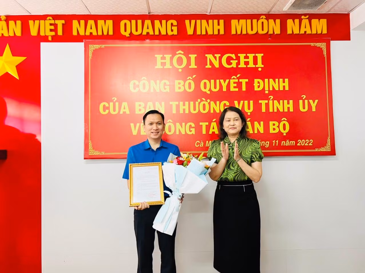 Ông Huỳnh Hảnh, nguyên Phó Bí thư Tỉnh đoàn vừa được điều động tham gia Ban Chấp hành, Ban Thường vụ và giữ chức Phó Bí thư Huyện ủy Thới Bình (nhiệm kỳ 2020-2025). Ông Huỳnh Hảnh, nguyên Phó Bí thư Tỉnh đoàn vừa được điều động tham gia Ban Chấp hành, Ban Thường vụ và giữ chức Phó Bí thư Huyện ủy Thới Bình (nhiệm kỳ 2020-2025).