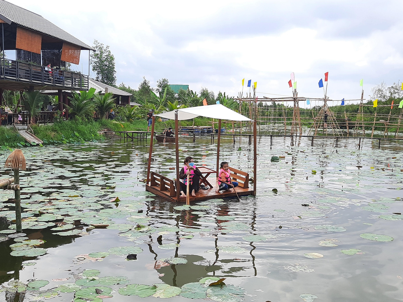 Chủ tịch UBND tỉnh Cà Mau yêu cầu không tùy tiện tăng giá, ép khách, gây ảnh hưởng xấu đến ngành du lịch.